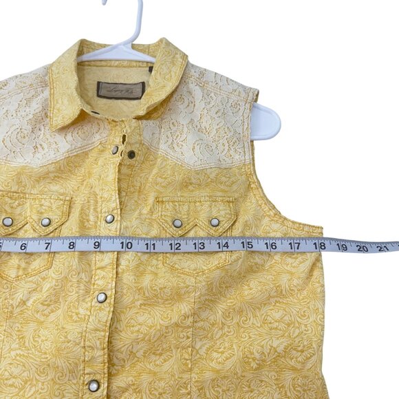 Legacy Falls Yellow Sleeveless Button-Up Shirt Paisley Pattern - Womens Size M - Picture 5 of 8